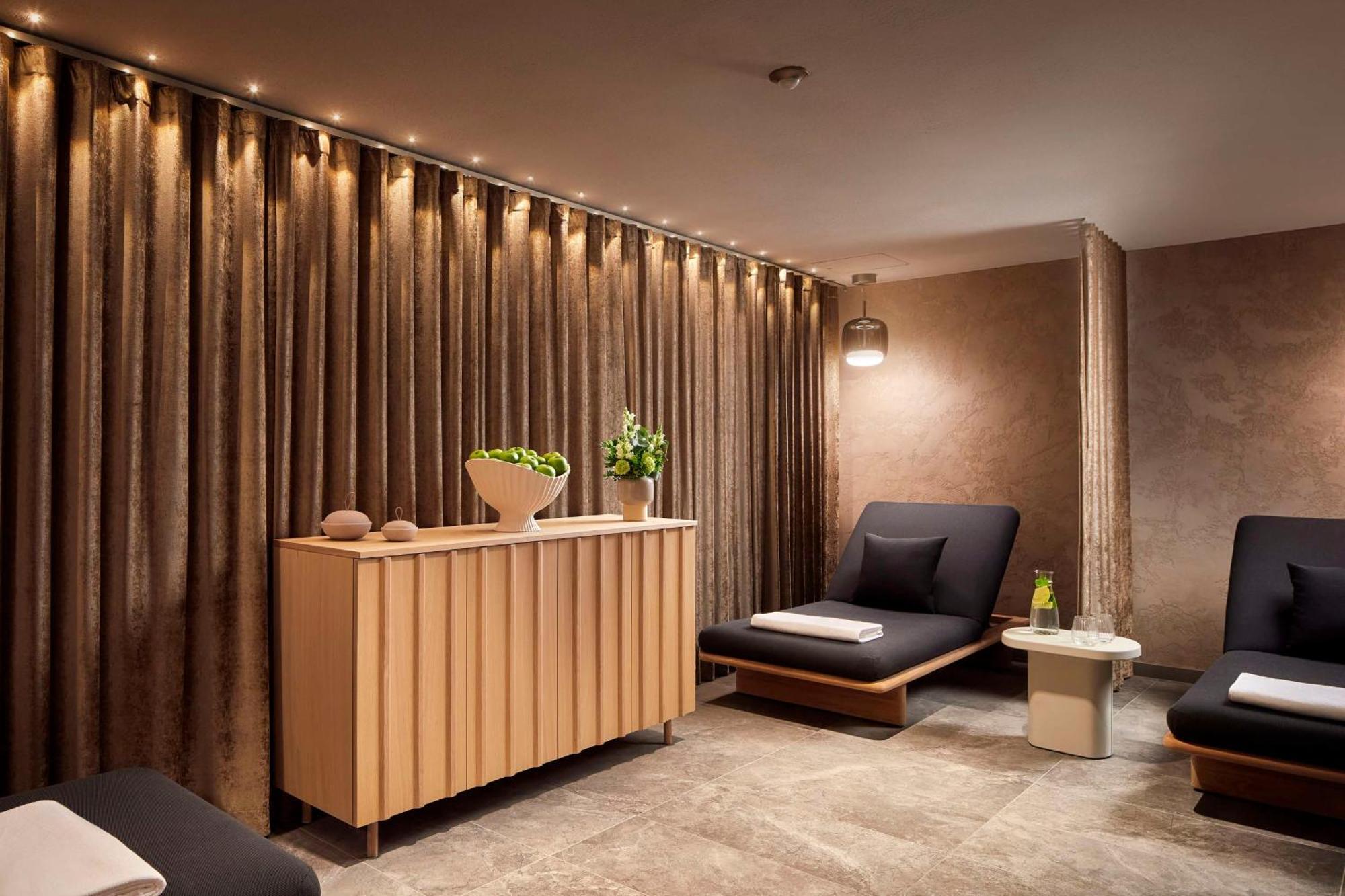 Nh Collection Helsinki Grand Hansa Buitenkant foto The spa at The Dorchester